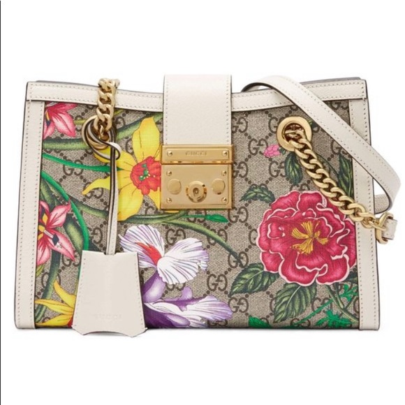 Gucci Handbags - ✨NEW!✨GUCCI✨GG GUCCISSIMA SUPREME FLORA CANVAS & LEATHER PADLOCK CHAIN BAG